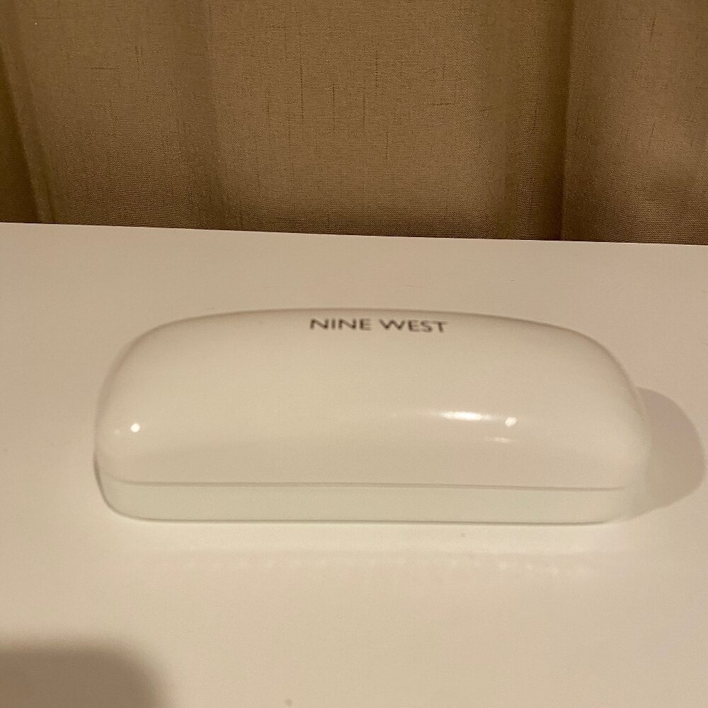 Nine West White Clamshell Glasses Case 6"x3" Hard Shell Eyewear Protector